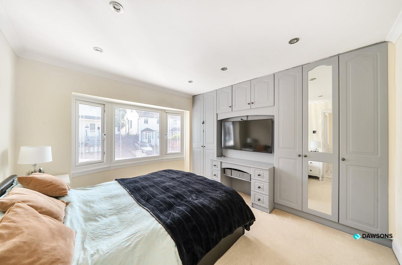 Druslyn Road, West Cross, Swansea, SA3 5QE